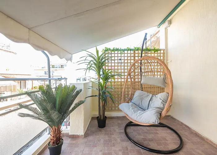 Sunny Studio With Starlight Balcony